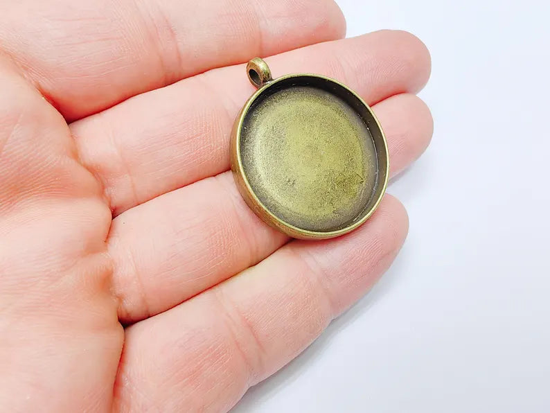 Round Pendant Blanks, Resin Bezel Bases, Mosaic Mountings, Dry flower Frame, Polymer Clay base, Antique Bronze Plated (18mm) G34243 (Copy)