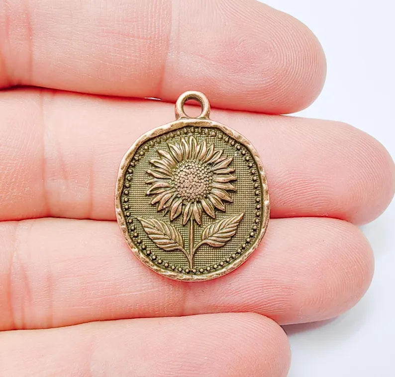 Sunflower Charm Pendant, Flower Earring, Floral Medallion, Botanical Jewelry Supply, Sunflower Necklace Antique Copper Plated 27x22mm G37253
