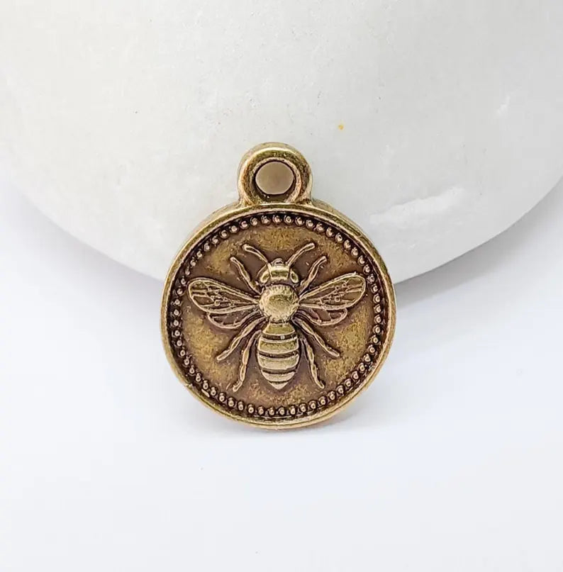 5 Bee Charms, Double Sided Pendant, Reversible Earring Charm, Boho Bracelet Charms, Nature Insect Charm, Antique Bronze Plated 17x13mm G37267