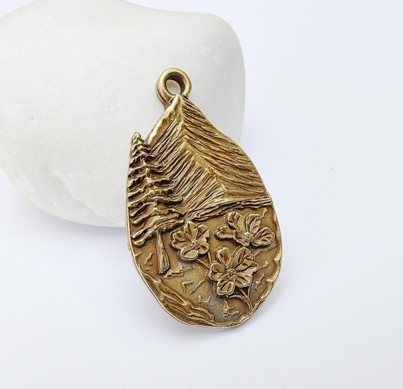 Mountain Flower Pendant, Nature Boho Charm, Rustic Outdoor Necklace, Wildflower Adventure, Antique Bronze Plated Zamac 39x23mm G37280