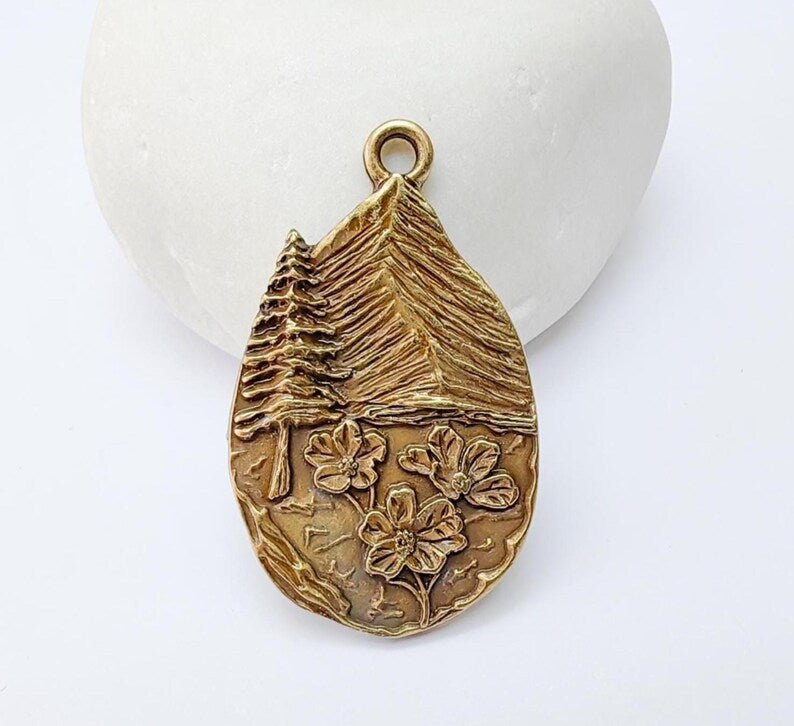 Mountain Flower Pendant, Nature Boho Charm, Rustic Outdoor Necklace, Wildflower Adventure, Antique Bronze Plated Zamac 39x23mm G37280