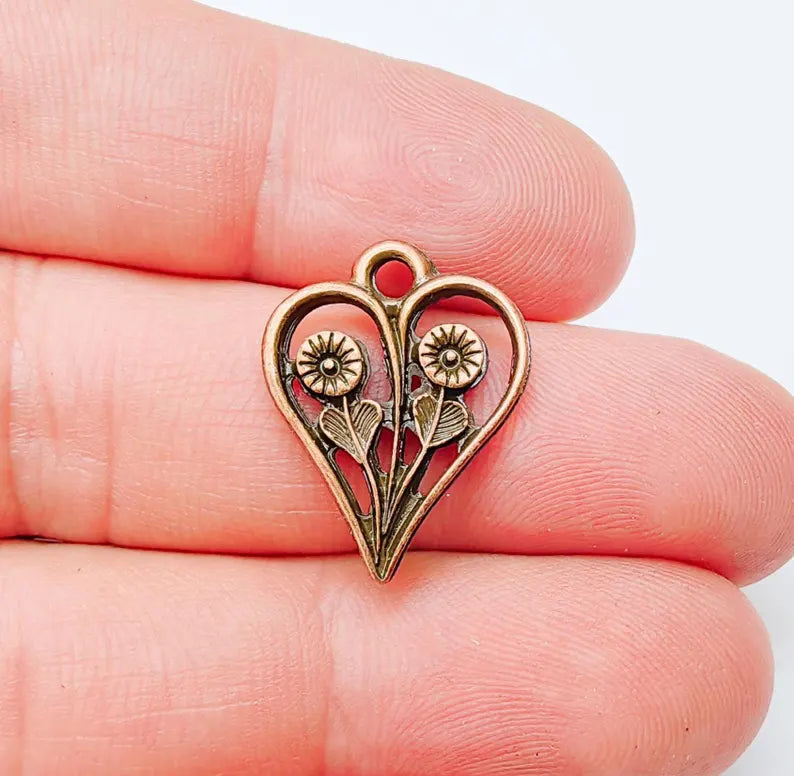 2 Floral Heart Pendant, Two Flower Charm, Romantic Nature Jewelry, Botanical Necklace, Earring Charm, Antique Copper Plated 22x17mm G37293