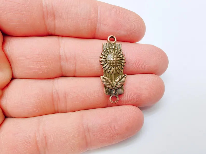 2 Sunflower Charm Connector, Floral Pendant, Herb Earring Charms, Sunflower Dangle Necklace Part, Antique Copper Plated 32x12mm G37297