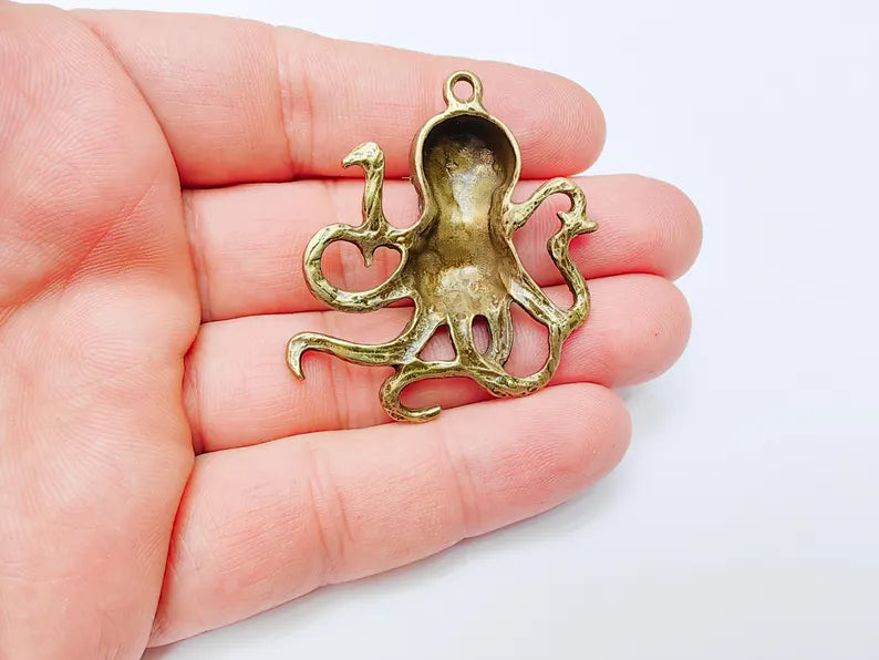 Octopus Pendant, Large Sea Life Charm, Nautical Statement Jewelry, Steampunk Boho Ocean Pendant, Antique Bronze Plated 48x42mm G37303