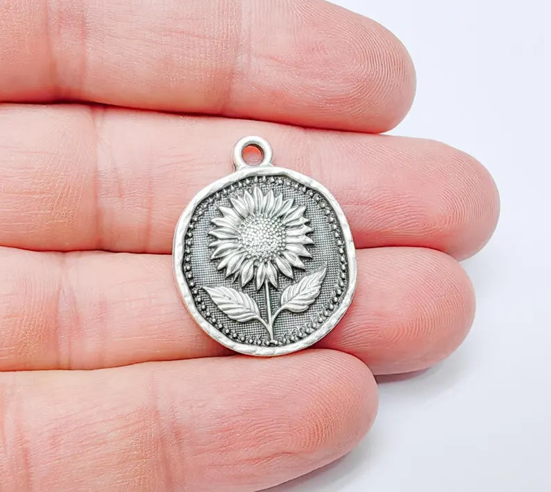 Sunflower Pendant Charm, Flower Earring, Floral Medallion, Botanical Jewelry Supply, Sunflower Necklace Antique Silver Plated 27x22mm G37158