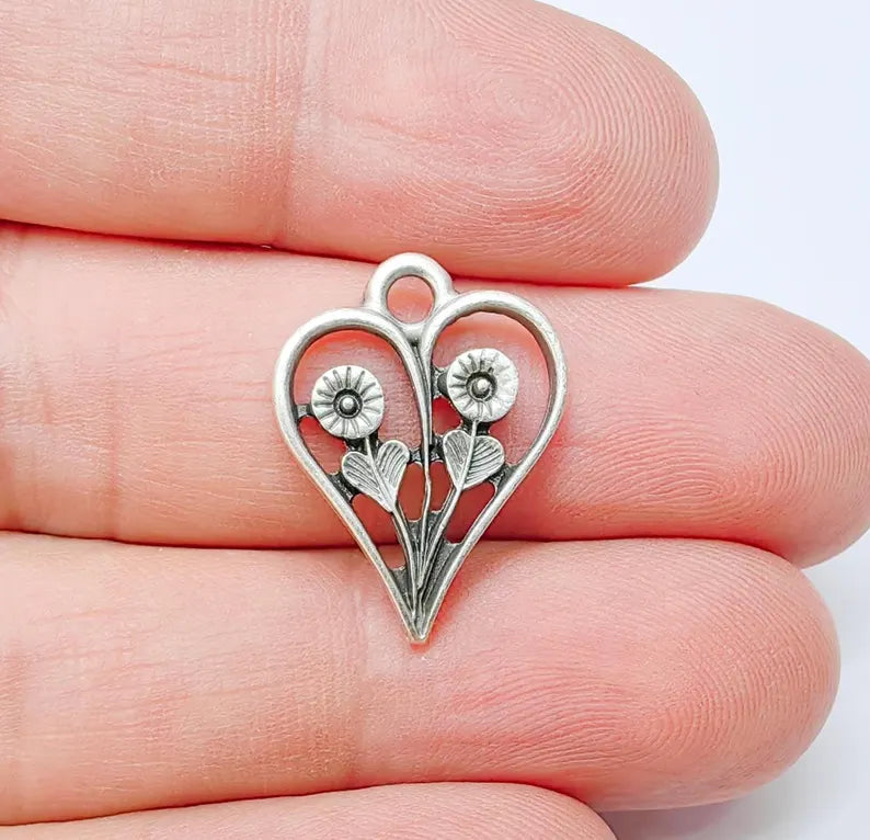 2 Floral Heart Pendant, Two Flower Charm, Romantic Nature Jewelry, Botanical Necklace, Earring Charm, Antique Silver Plated 22x17mm G37162