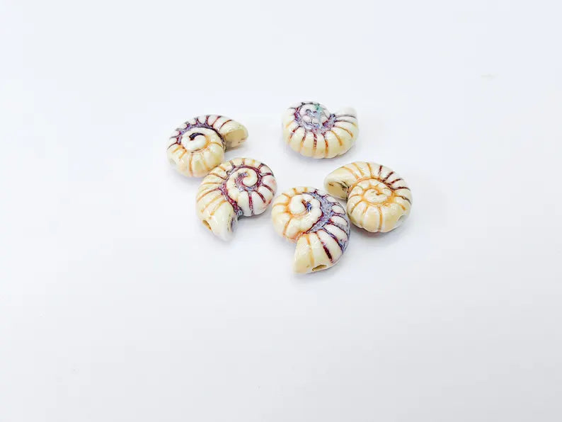 Beige Porcelain Nautilus Beads, Ceramic Shell Bead, Summer Sea Bead, Ocean Jewelry Supply, Beach Theme Beads, Ammonite Beads 20x16mm G37170