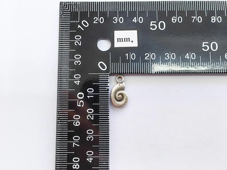 4 Nautilus Shell Charm, Sea Shell Summer Pendant, Ocean Jewelry, Tiny Beach Pendant, Boho Coastal Charm, Antique Silver Plated 16x9mm G37176