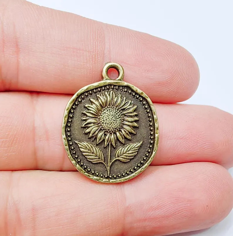 Sunflower Pendant Charm, Flower Earring, Floral Medallion, Botanical Jewelry Supply, Sunflower Necklace Antique Bronze Plated 27x22mm G37193