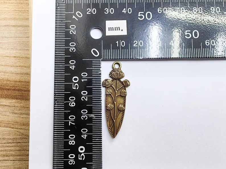 Thistle Pendant, Botanical Flower Charm for Necklace, Rustic Boho Jewelry Supply, Nature Jewelry Part, Antique Bronze Plated 42x15mm G37192
