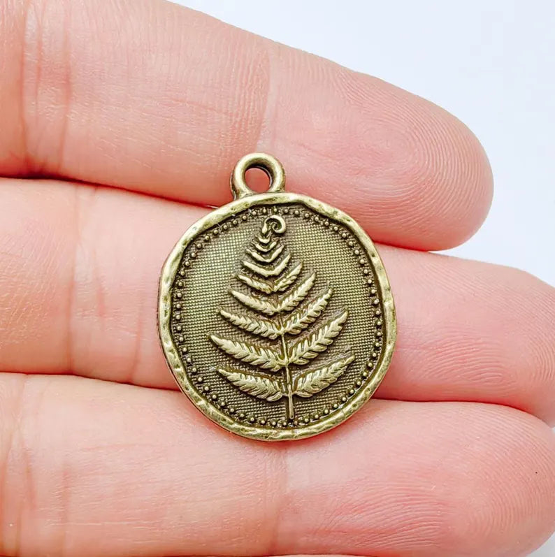 Fern Leaf Pendant Charm, Oval Botanical Jewelry, Nature Plant Medallion Necklace, Forest Leaf Earring, Antique Bronze Plated 27x22mm G37199