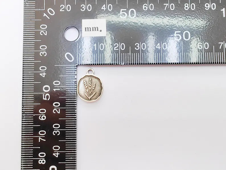 4 Lavender Flower Charm, Double Sided Botanical, Organic Shape Plant Charm, Nature Earring, Floral Tag, Antique Silver Plated 16x12mm G37211