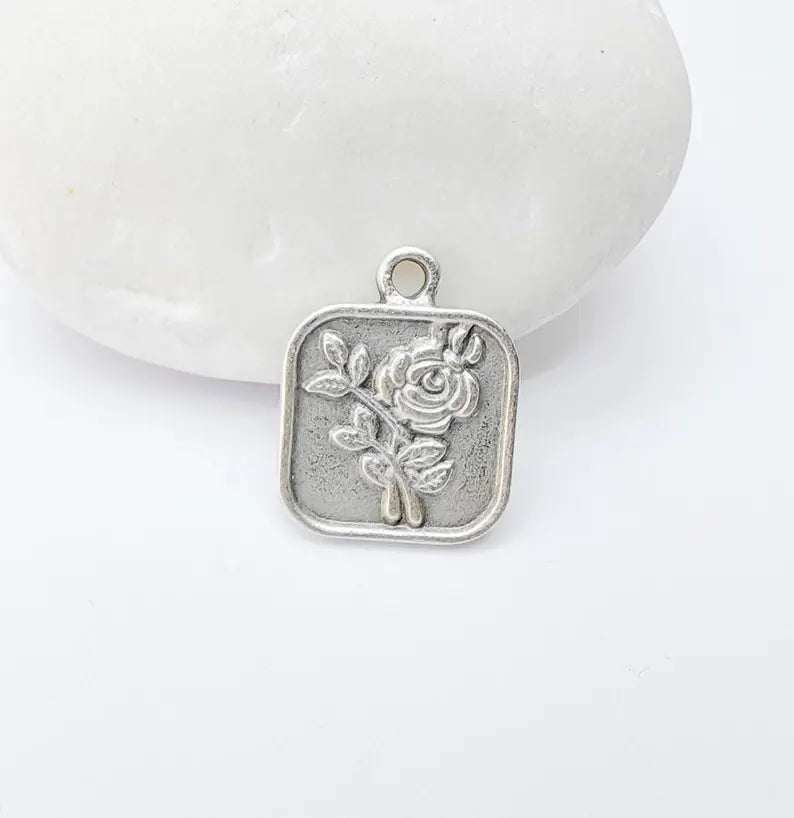 4 Rose Square Charm, Embossed Flower Pendant, Floral Oval Tag for Bracelet or Necklace, Romantic Jewelry, Antique Silver Plated 18x14mm G37214