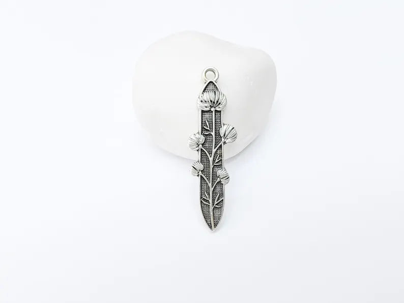 Thistle Flower Pendant, Slim Silver Botanical Charm, Wild Nature Jewelry Part, Vintage Plant Supply, Antique Silver Plated 48x14mm G37215