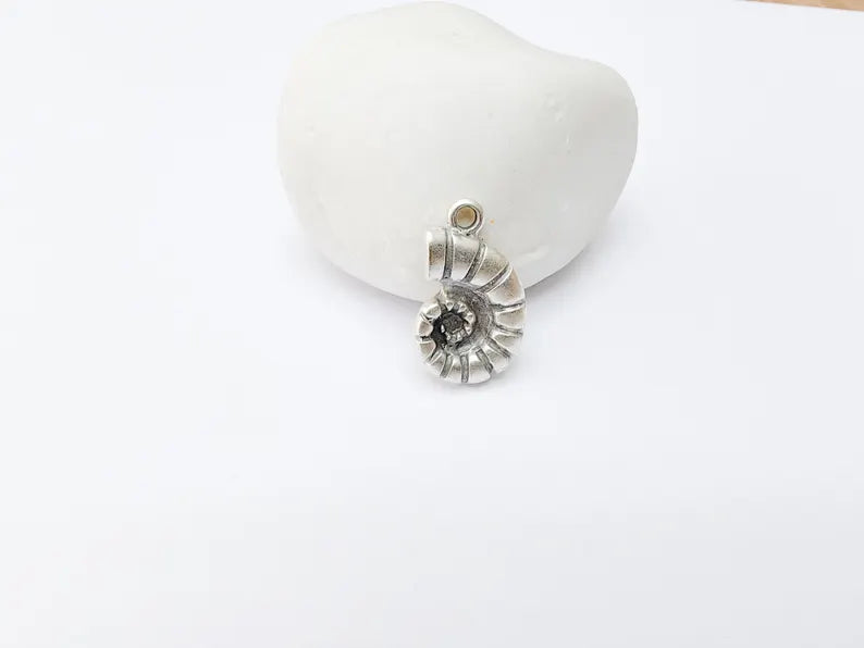 2 Ammonite Fossil Pendant, Spiral Shell Charm, Nautical Jewelry Supply, Prehistoric Sea Fossil, Antique Silver Plated 22x14mm G37221