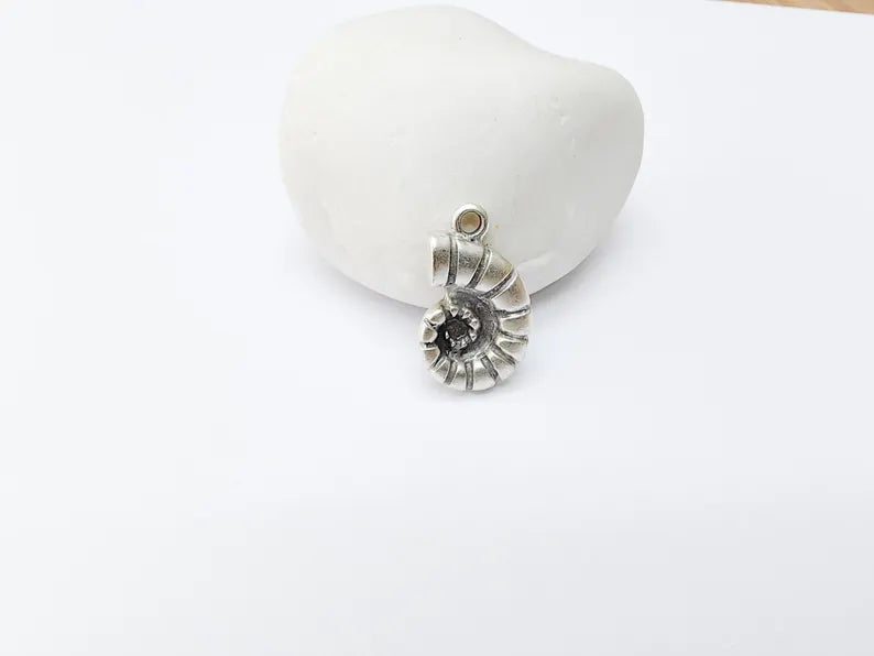 2 Ammonite Fossil Pendant, Spiral Shell Charm, Nautical Jewelry Supply, Prehistoric Sea Fossil, Antique Silver Plated 22x14mm G37221