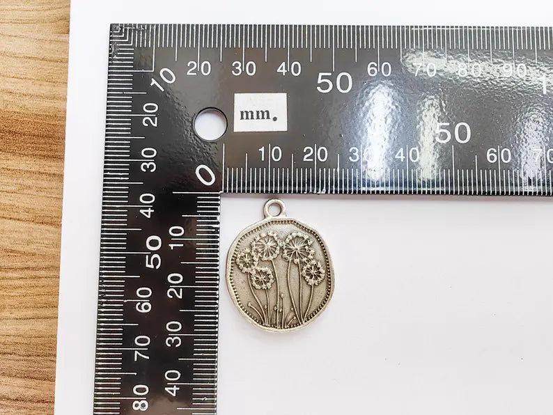 Dandelion Charms, Silver Flower Charms, Boho Charms, Earring Charms, Silver Pendant, Necklace Parts, Antique Silver Plated 29x24mm G37238