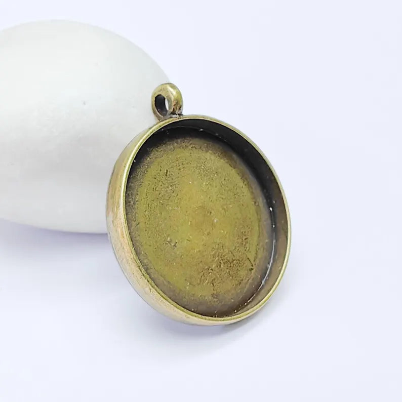 Round Pendant Blanks, Resin Bezel Bases, Mosaic Mountings, Dry flower Frame, Polymer Clay base, Antique Bronze Plated (18mm) G34243 (Copy)