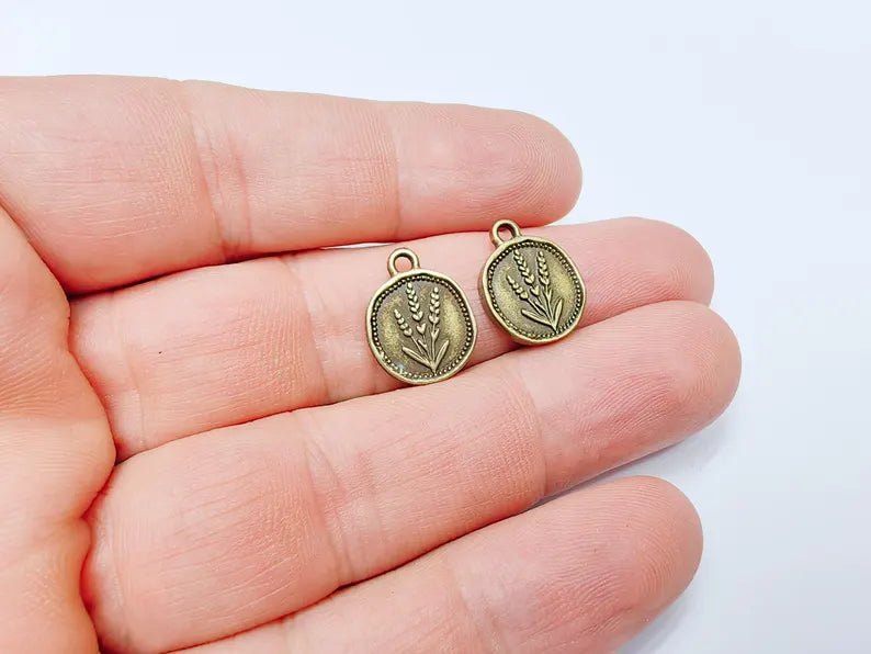 5 Lavender Flower Charm, Double Sided Botanical Organic Shape Bracelet Charm, Nature Earring, Floral Tag, Antique Bronze Plated 16x12mm G37244