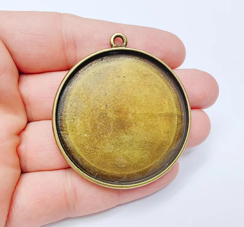 Large Round Pendant Blanks, Resin Bezel Bases, Mosaic Mountings, Dry flower Frame, Polymer Clay base, Antique Bronze Plated 50 mm G37252