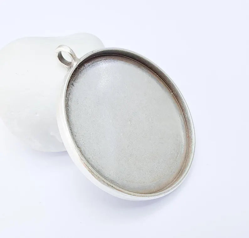 Large Round Pendant Blanks, Resin Bezel Bases, Mosaic Mountings, Dry flower Frame, Polymer Clay base, Antique Silver Plated 50 mm G37305