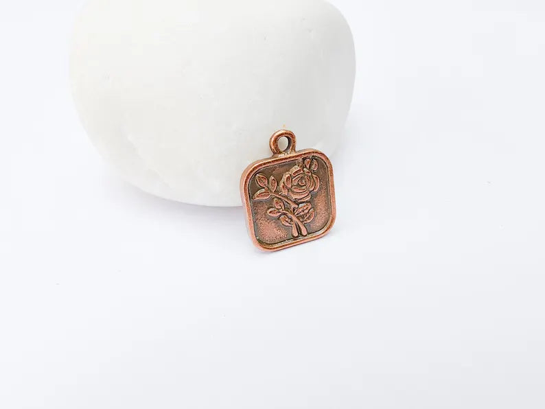 4 Rose Square Charm, Embossed Flower Pendant, Floral Oval Tag for Bracelet or Necklace, Romantic Jewelry, Antique Copper Plated 18x14mm G37275