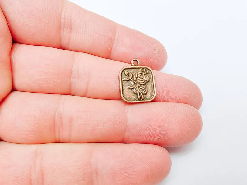 4 Rose Square Charm, Embossed Flower Pendant, Floral Oval Tag for Bracelet or Necklace, Romantic Jewelry, Antique Copper Plated 18x14mm G37275
