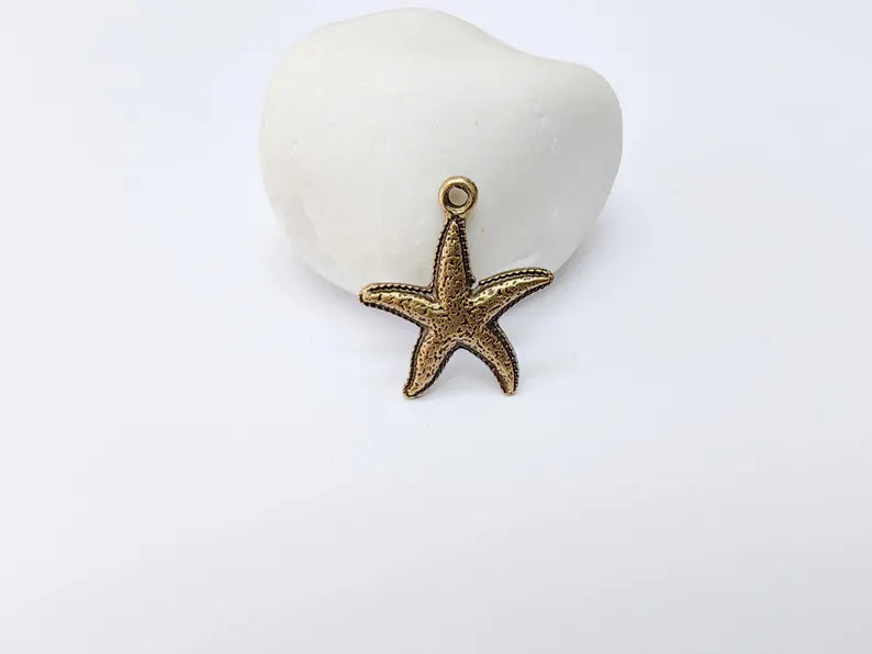 5 Starfish Charm, Bronze Sea Star Pendant, Nautical Boho Beach Jewelry Supply, Ocean Theme Pendant, Antique Bronze Plated 26x23mm G37277