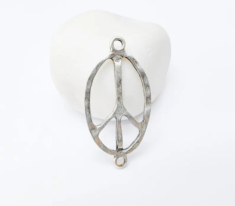 Peace Symbol Pendant Charm, Boho Hippie Jewelry Supply, Spiritual Retro 60s Style Necklace Component, Antique Silver Plated 46x24mm G37241