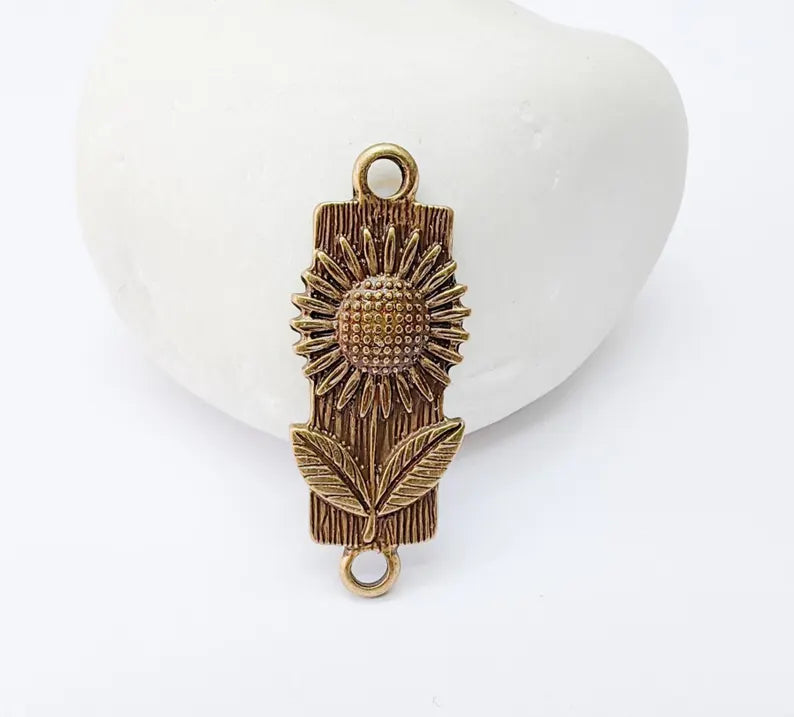 2 Sunflower Charm Connector, Floral Pendant, Herb Earring Charms, Sunflower Dangle Necklace Part, Antique Bronze Plated 32x12mm G37286