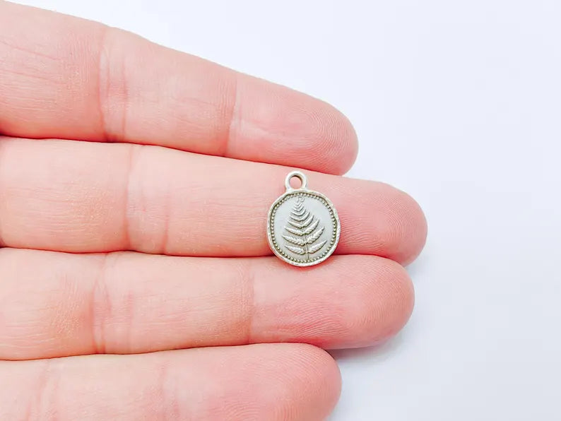 4 Fern Flower Charm, Double Sided Botanical, Organic Shape Plant Charm, Nature Earring, Floral Tag, Antique Silver Plated 16x12mm G37312