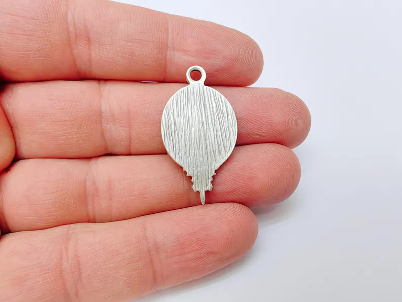 Fern Leaf Charm Pendant, Nature Charm, Botanical Jewelry Supplies, Forest Leaf Necklace, Fern Earring, Antique Silver Plated 34x18mm G37320