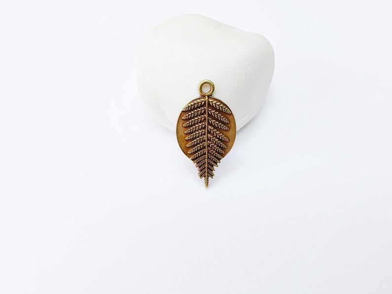 Fern Leaf Charm Pendant, Nature Charm, Botanical Jewelry Supplies, Forest Leaf Necklace, Fern Earring, Antique Bronze Plated 34x18mm G37323