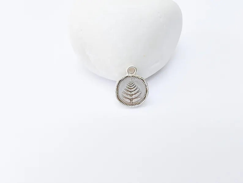 4 Fern Flower Charm, Double Sided Botanical, Organic Shape Plant Charm, Nature Earring, Floral Tag, Antique Silver Plated 16x12mm G37312