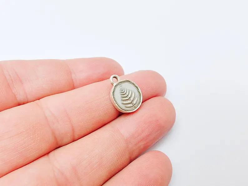 4 Fern Flower Charm, Double Sided Botanical, Organic Shape Plant Charm, Nature Earring, Floral Tag, Antique Silver Plated 16x12mm G37312