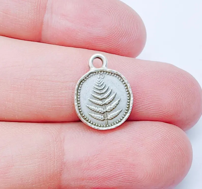 4 Fern Flower Charm, Double Sided Botanical, Organic Shape Plant Charm, Nature Earring, Floral Tag, Antique Silver Plated 16x12mm G37312
