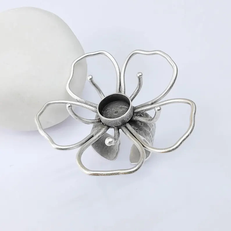 Antique Silver Adjustable Large Flower Ring Base, 10mm Round Bezel, Statement Floral Setting, G37935