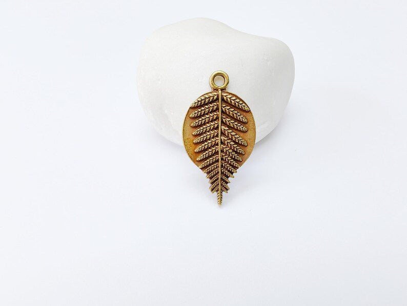 Fern Leaf Charm Pendant, Nature Charm, Botanical Jewelry Supplies, Forest Leaf Necklace, Fern Earring, Antique Bronze Plated 34x18mm G37323