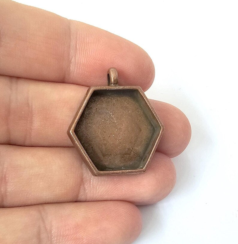 Hexagonal Pendant Blanks, Resin Bezel Bases, Mosaic Mountings, Dry flower Frame, Polymer Clay base, Antique Copper Plated (20mm) G37318