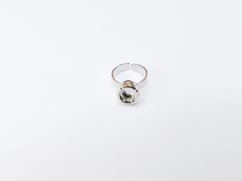 Adjustable Ring Base, Bright Silver Plated Hammered Band, Nickel Free Setting 10x8mm G37335