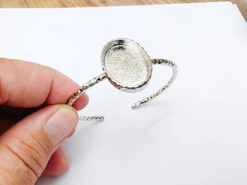 Hammered Bracelet Bezel, Adjustable Cuff Blank, Shiny Silver Plated Jewelry Supplies, 25x18mm G37347