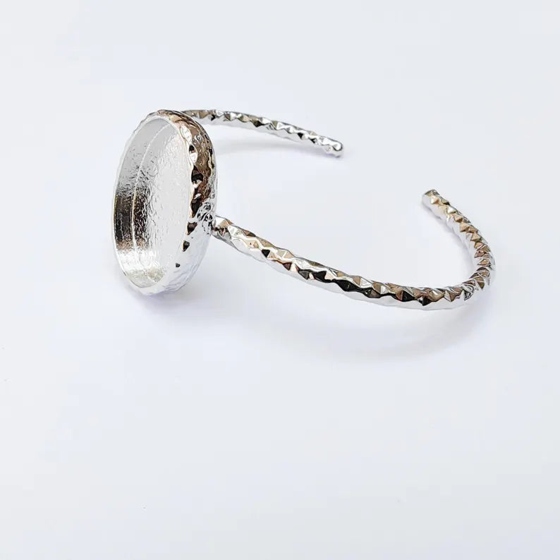 Hammered Bracelet Bezel, Adjustable Cuff Blank, Shiny Silver Plated Jewelry Supplies, 25x18mm G37347