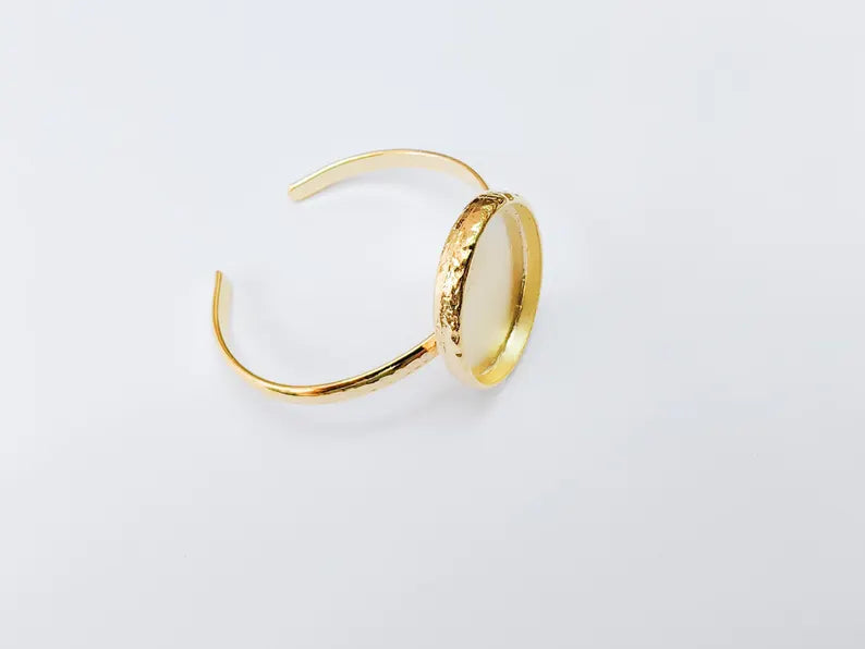 Hammered Bracelet Bezel, Adjustable Cuff Blank, 24k Shiny Gold Jewelry Supplies, 40x30mm G37349