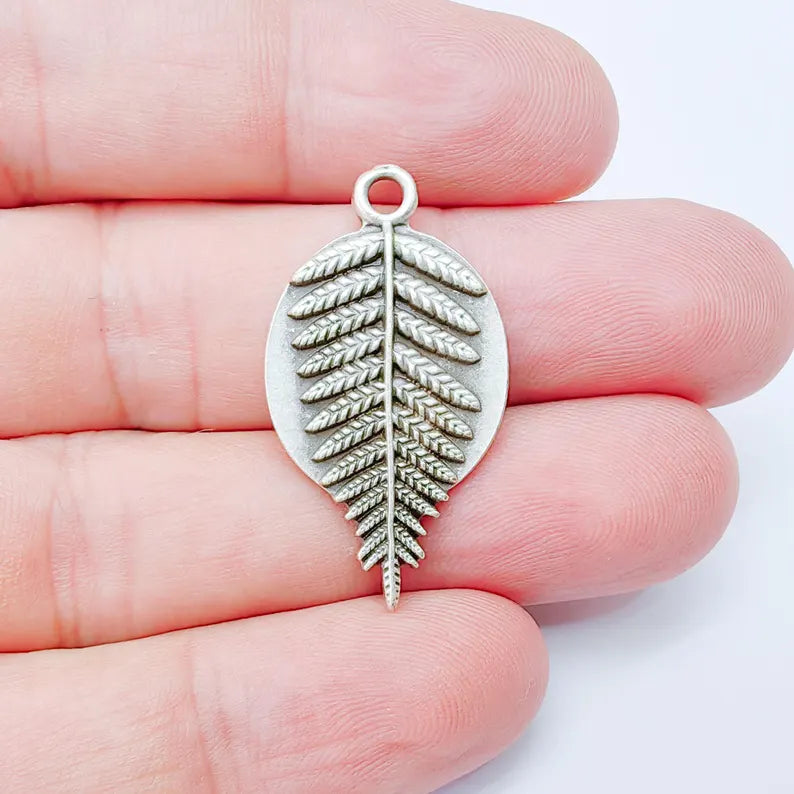 Fern Leaf Charm Pendant, Nature Charm, Botanical Jewelry Supplies, Forest Leaf Necklace, Fern Earring, Antique Silver Plated 34x18mm G37320