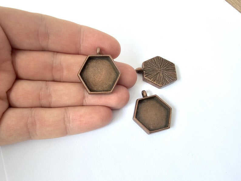 Hexagonal Pendant Blanks, Resin Bezel Bases, Mosaic Mountings, Dry flower Frame, Polymer Clay base, Antique Copper Plated (20mm) G37318