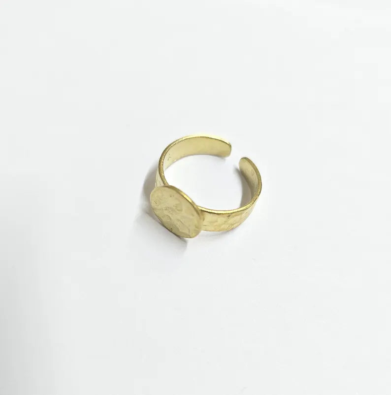 Hammered Adjustable Ring Base, Raw Brass Ring Blank, Boho Jewelry Making Supplies, 10mm Pad G37350