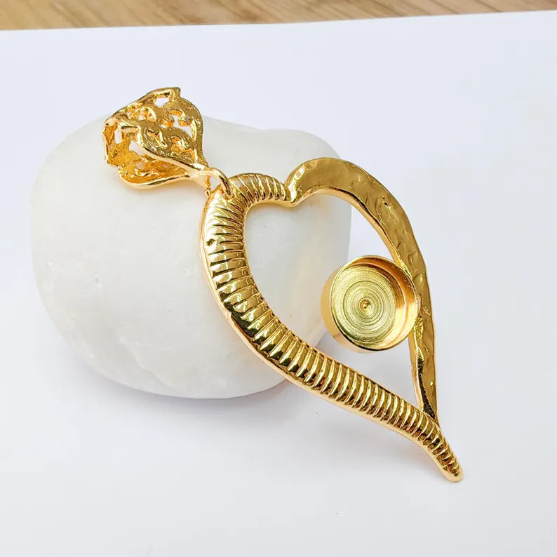Heart Pendant Bezel, 12mm Round Setting, 24k Shiny Gold Brass, Large Statement Jewelry Making, 67x32mm G37370
