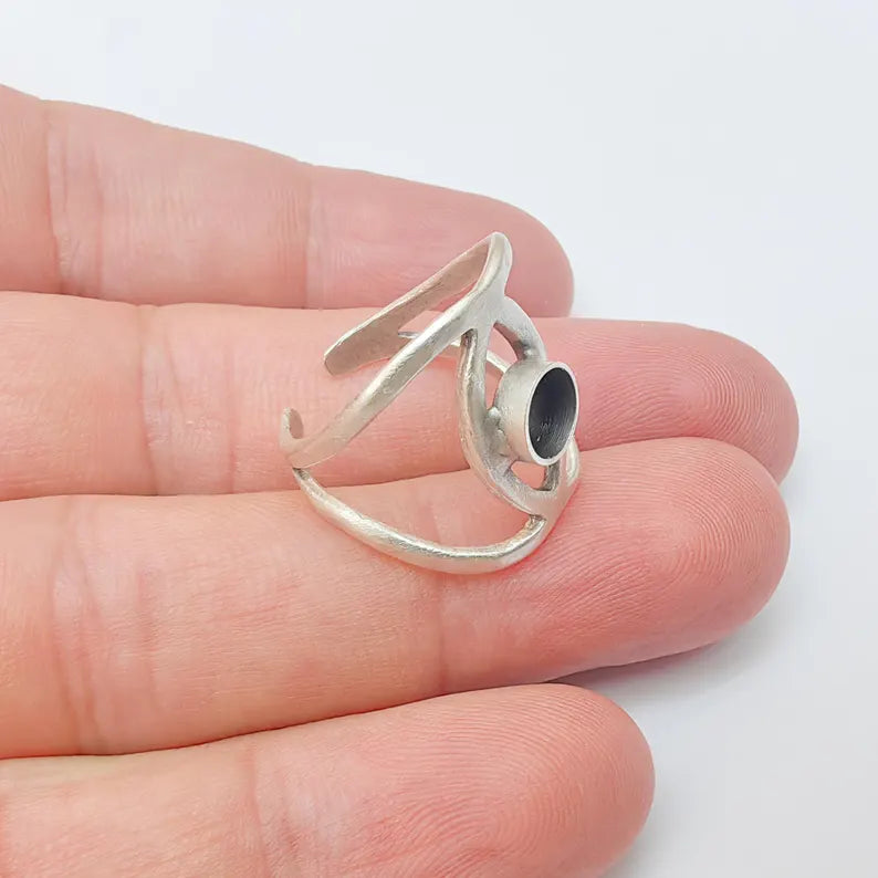 Adjustable Ring Bezel, 6mm Round Bezel Cup Ring Base, Modern Jewelry Making, Antique Silver Plated, G37380