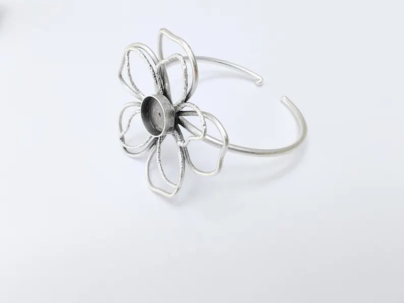 Flower Bracelet Bezel, Adjustable Cuff Bangle, Antique Silver Plated Brass, 14mm Bezel G37386