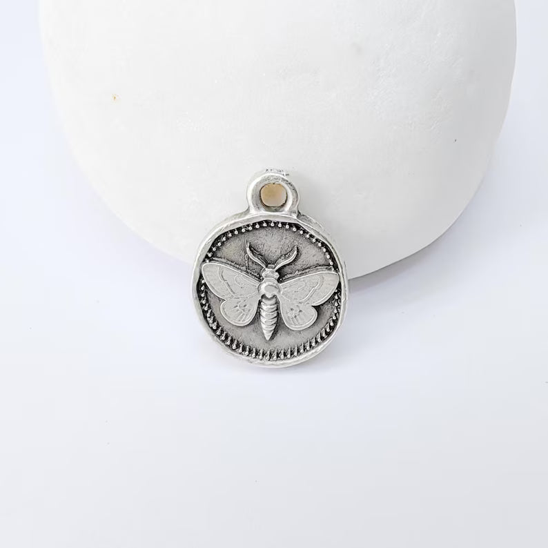 4 Moth Charm Pendant, Double Sided Organic Round Coin Design, Antique Silver Zamac, 16x12mm, G37393